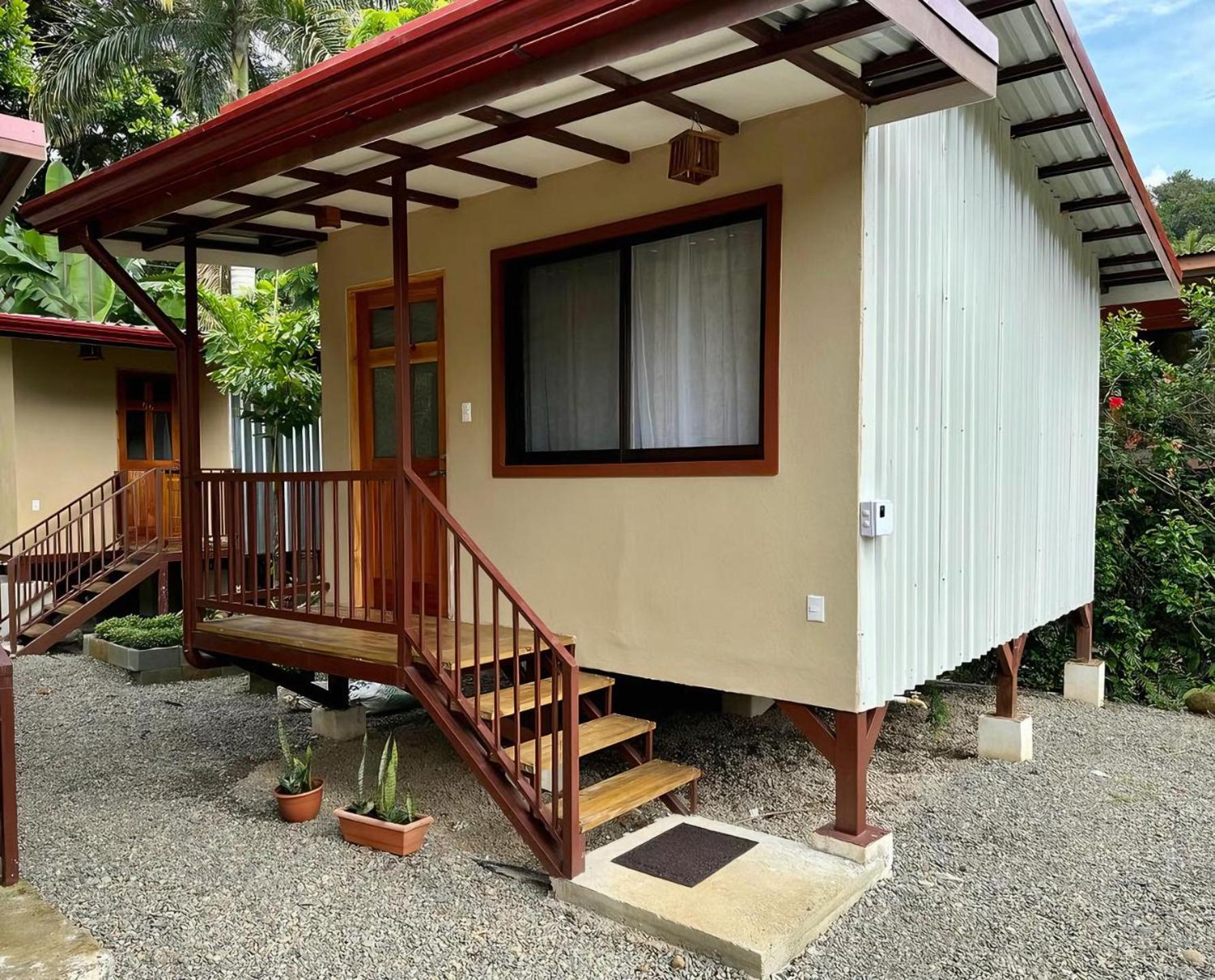 Bamboo River House And Hotel Dominical Exterior photo