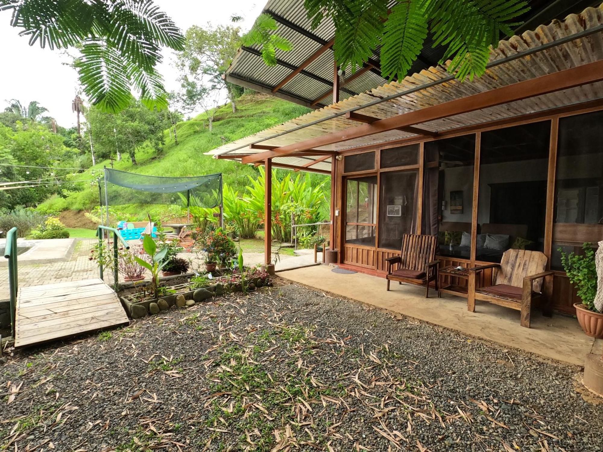 Bamboo River House And Hotel Dominical Exterior photo