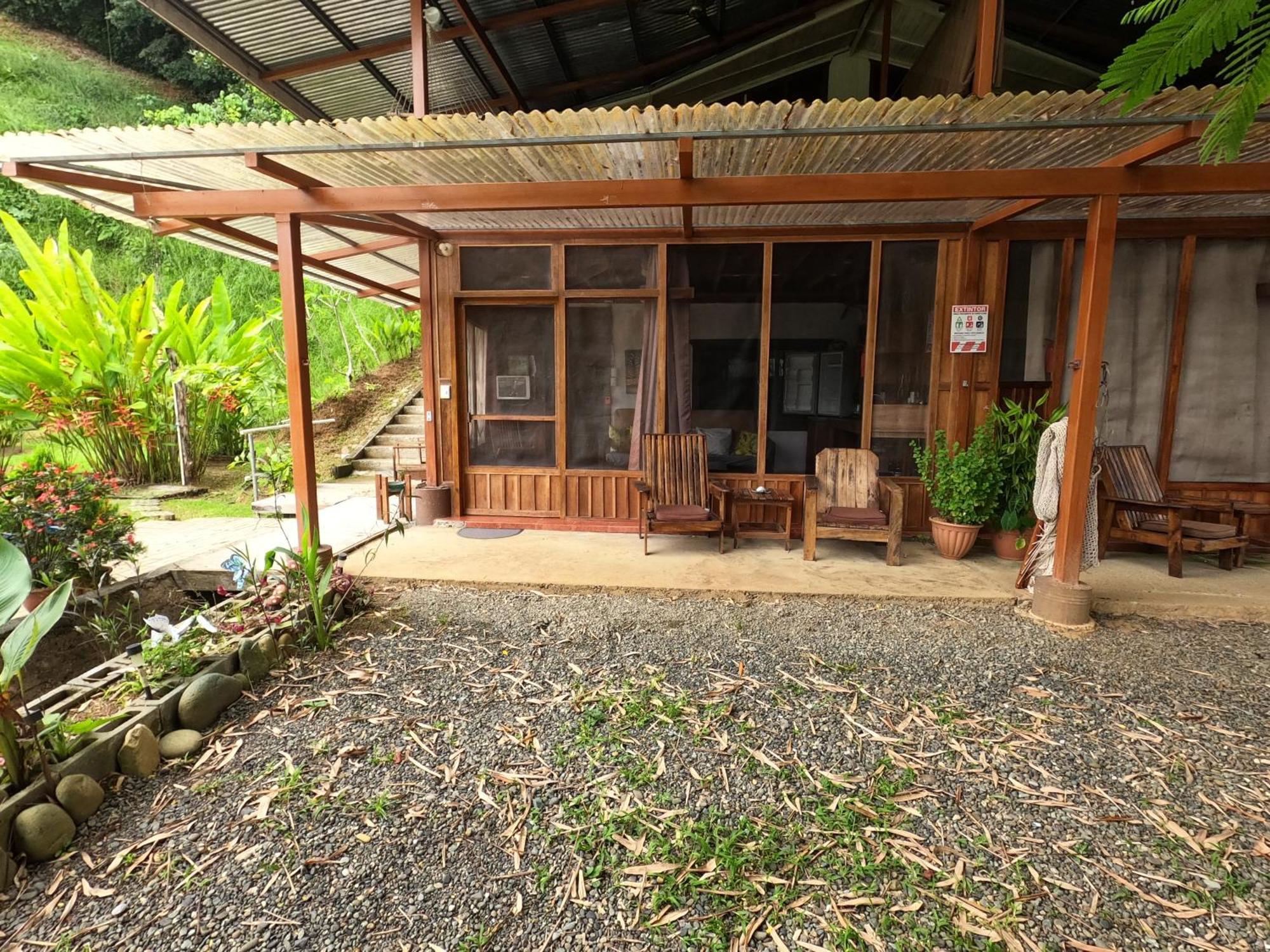 Bamboo River House And Hotel Dominical Exterior photo